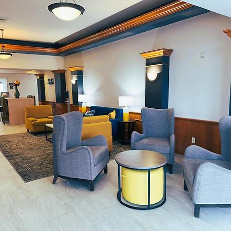 Comfort Inn & Suites Sheboygan I-43 Exteriér fotografie