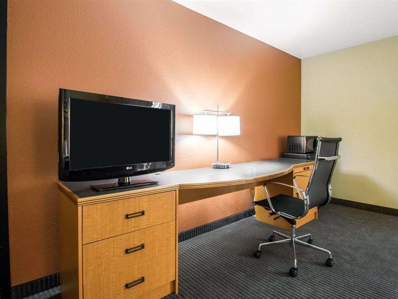 Comfort Inn & Suites Sheboygan I-43 Exteriér fotografie