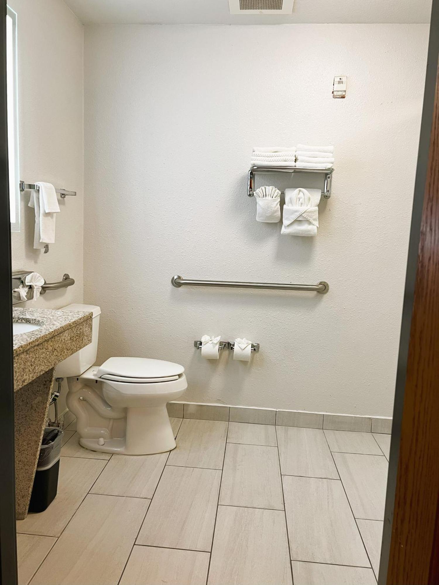 Comfort Inn & Suites Sheboygan I-43 Exteriér fotografie