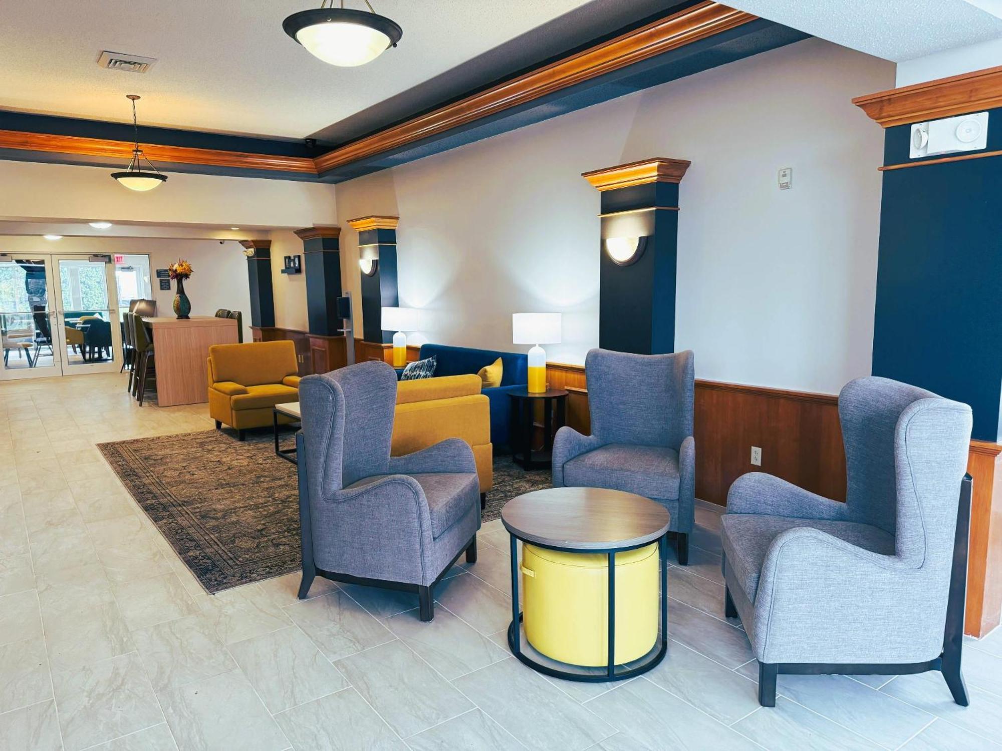 Comfort Inn & Suites Sheboygan I-43 Exteriér fotografie